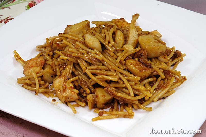 Fideuá de pescado