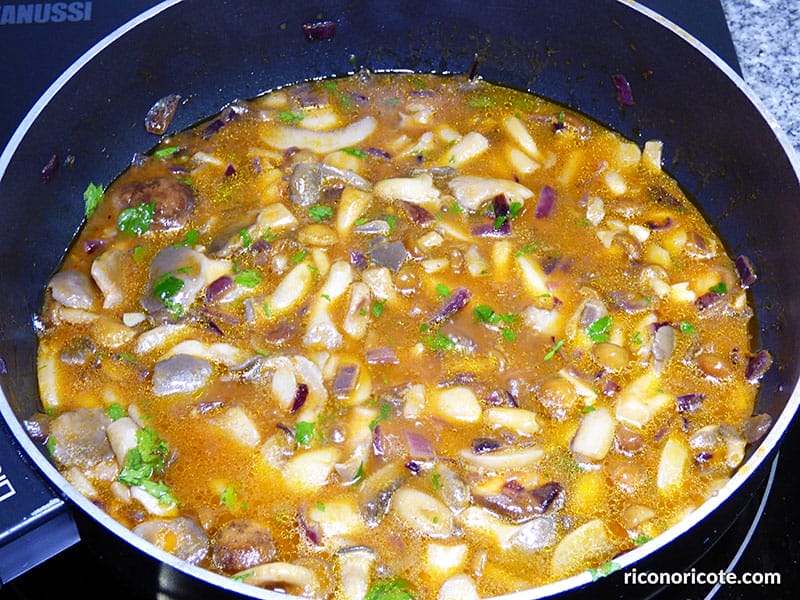 Tagliatelle con salsa Boscaiola